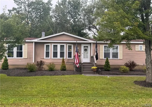 Manufactured home for sale at 202 Carmel Dr, Westmoreland, NY 13440 | MLS# S1709370