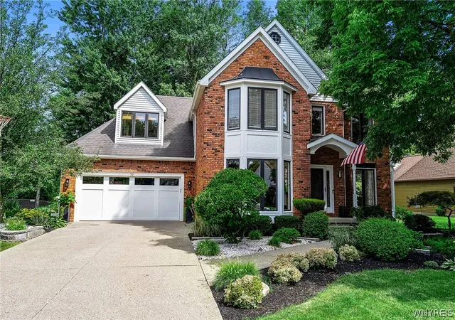 Photo 2 of Sale Pending at 50 Chicory Ln, Amherst, NY 14051 | MLS# B1709183 | Listing updated on 2026-08-31