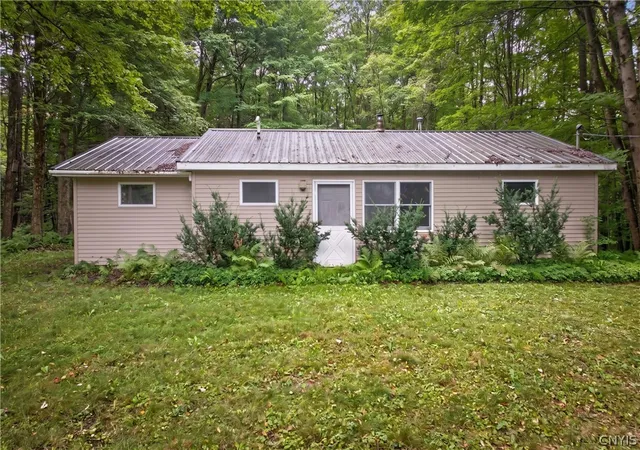 Photo 1 of Sale Pending at 1152 Stone Barn Rd, Vienna, NY 13042 | MLS# S1691774 | Listing updated on 2026-09-18