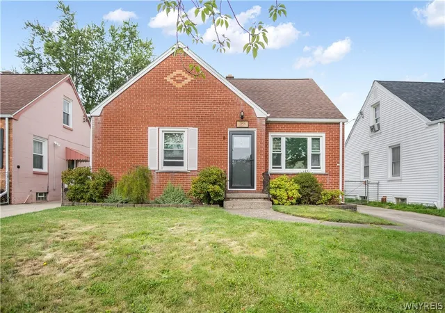 Photo 2 of Sale Pending at 198 Marjorie Dr, Tonawanda, NY 14223 | MLS# B1709324 | Listing updated on 2026-09-04