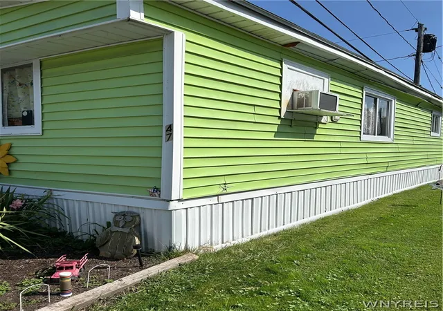 Photo 3 of Manufactured home for sale at 51 Ritchie Ave Lot #47, Tonawanda, NY 14150 | MLS# B1709294 | Listing updated on 2026-08-24