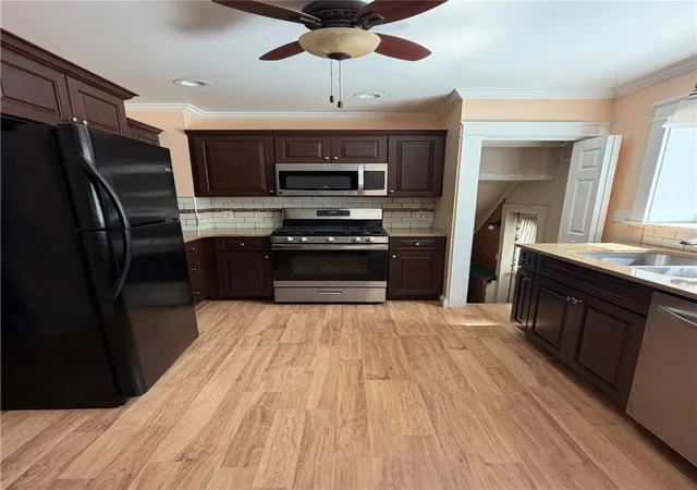 Photo 3 of Single family home for sale at 975 Scio St, Elmira City, NY 14901 | MLS# R1709421 | Listing updated on 2026-09-14