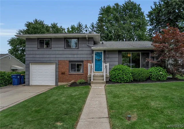 Photo 1 of Sale Pending at 32 Cherry St, Lockport City, NY 14094 | MLS# B1709066 | Listing updated on 2026-09-08