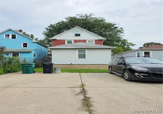 Photo 3 of Single family home for sale at 1851 Linwood Ave, Niagara Falls, NY 14305 | MLS# B1709444 | Listing updated on 2026-08-24