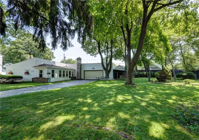 Photo 2 of Single family home for sale at 185 Rogene St, Greece, NY 14616 | MLS# R1705020 | Listing updated on 2026-08-30