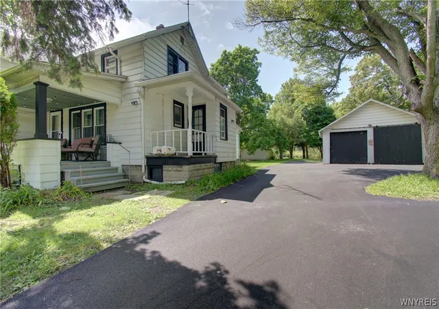 Photo 2 of Sale Pending at 1086 Niagara Falls Blvd, North Tonawanda, NY 14120 | MLS# B1707055 | Listing updated on 2026-09-15