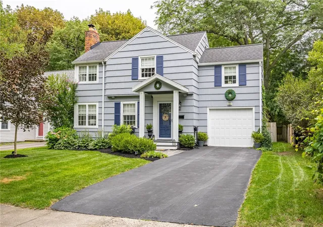 Photo 2 of Sale Pending at 81 Lanark Crescent, Rochester, NY 14609 | MLS# R1709383 | Listing updated on 2026-09-02