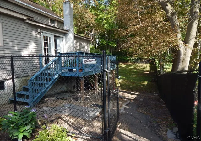 Photo 4 of Sale Pending at 14 1/2 Elderkin Ave, Camillus, NY 13031 | MLS# S1708620 | Listing updated on 2026-09-14
