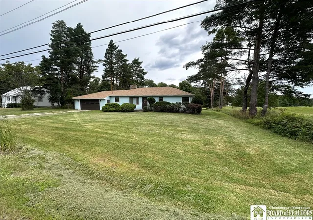 Photo 3 of Single family home for sale at 1786 Martin Rd, Kiantone, NY 14701 | MLS# R1709544 | Listing updated on 2026-08-25