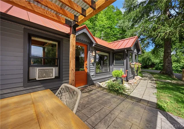 Photo 3 of Single family home for sale at 404 W Lake Rd, Fabius, NY 13052 | MLS# S1709391 | Listing updated on 2026-09-03