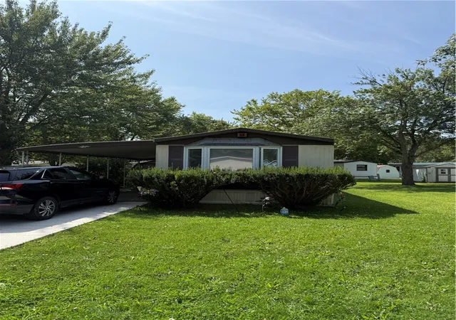 Photo 2 of Manufactured home for sale at 68 Heritage Estates, Gaines, NY 14411 | MLS# R1709397 | Listing updated on 2026-09-01