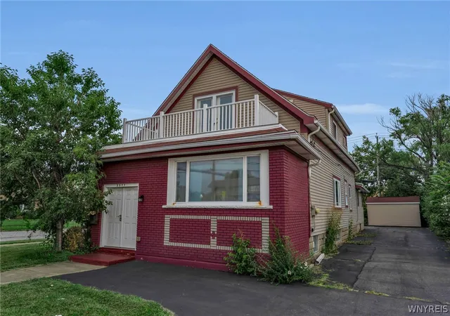 Photo 2 of Single family home for sale at 3577 Harlem Rd, Cheektowaga, NY 14225 | MLS# B1709630 | Listing updated on 2026-08-28