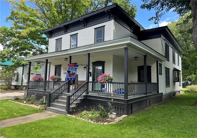 Photo 2 of Single family home for sale at 6 Church St, Canton, NY 13617 | MLS# R1709697 | Listing updated on 2026-08-25