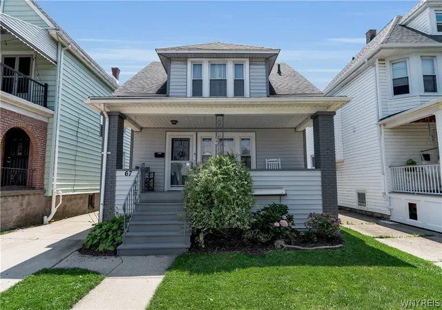 Photo 1 of Single family home for sale at 67 Warren Ave, Tonawanda, NY 14217 | MLS# B1709300 | Listing updated on 2026-08-30