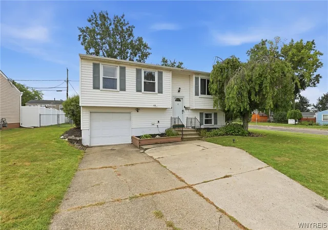 Photo 2 of Sale Pending at 149 Le Havre Dr, Cheektowaga, NY 14227 | MLS# B1708985 | Listing updated on 2026-09-10