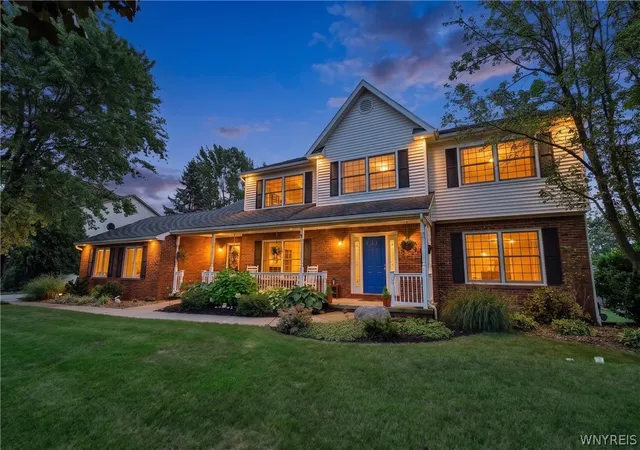 Photo 1 of Sale Pending at 9 Black Spruce Ct, Amherst, NY 14228 | MLS# B1708006 | Listing updated on 2026-09-08