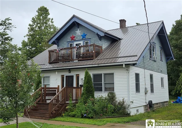 Photo 2 of Single family home for sale at 67 Elm St, Westfield, NY 14787 | MLS# R1706768 | Listing updated on 2026-08-25