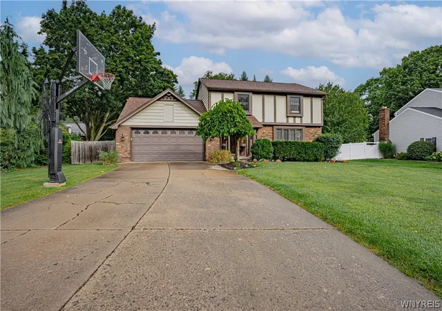 Photo 3 of Sale Pending at 385 Hawthorne Pl, Porter, NY 14174 | MLS# B1709268 | Listing updated on 2026-09-05