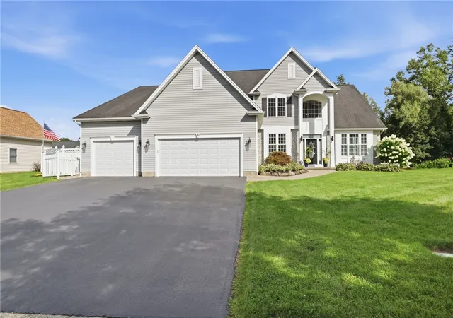 Photo 3 of Sale Pending at 30 Marc Mar, Gates, NY 14606 | MLS# R1707955 | Listing updated on 2026-09-08