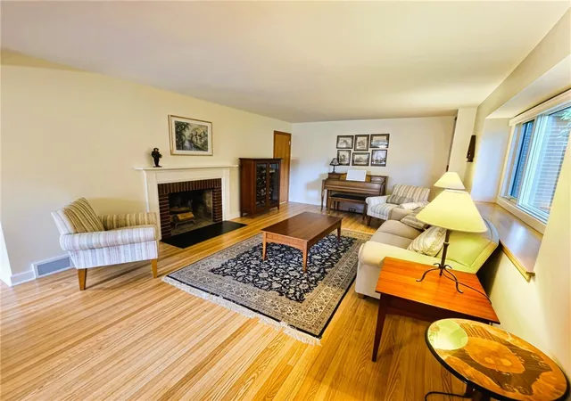 Photo 3 of Sale Pending at 320 Weymouth Dr, Brighton, NY 14625 | MLS# R1708134 | Listing updated on 2026-09-02