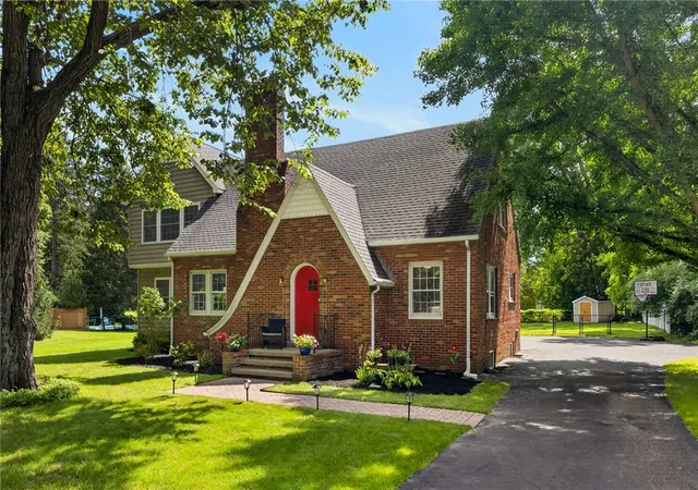 Photo 2 of Sale Pending at 343 French Rd, Pittsford, NY 14534 | MLS# R1709202 | Listing updated on 2026-09-01