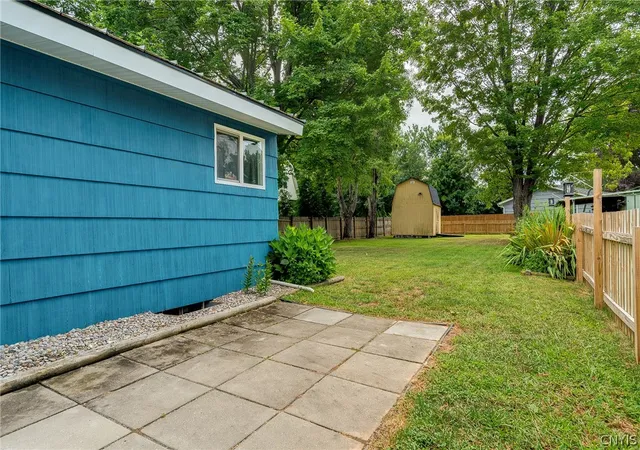 Photo 4 of Sale Pending at 85 Tappan St, Van Buren, NY 13027 | MLS# S1709036 | Listing updated on 2026-09-02
