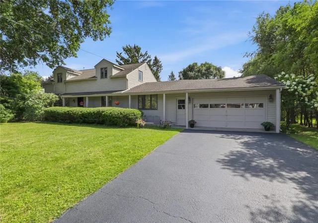 Photo 2 of Sale Pending at 695 Embury Rd Rd, Penfield, NY 14625 | MLS# R1709166 | Listing updated on 2026-09-14