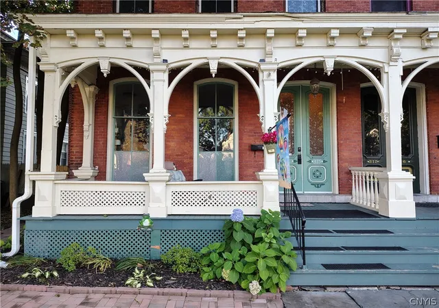 Photo 3 of Single family home for sale at 315 W Thomas St, Rome, NY 13440 | MLS# S1709149 | Listing updated on 2026-08-27