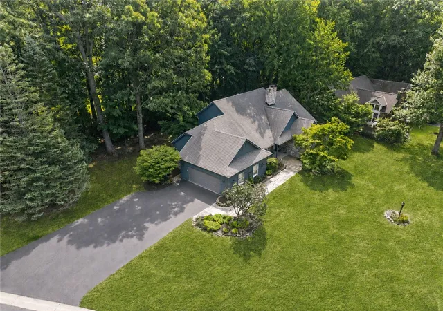 Photo 3 of Sale Pending at 532 Granger Cir, Webster, NY 14580 | MLS# R1708184 | Listing updated on 2026-09-02