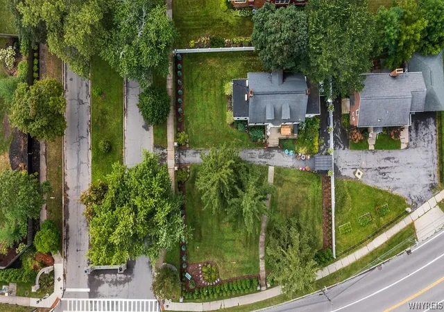 Photo 2 of Sale Pending at 9 High Park Blvd, Amherst, NY 14226 | MLS# B1709715 | Listing updated on 2026-09-04