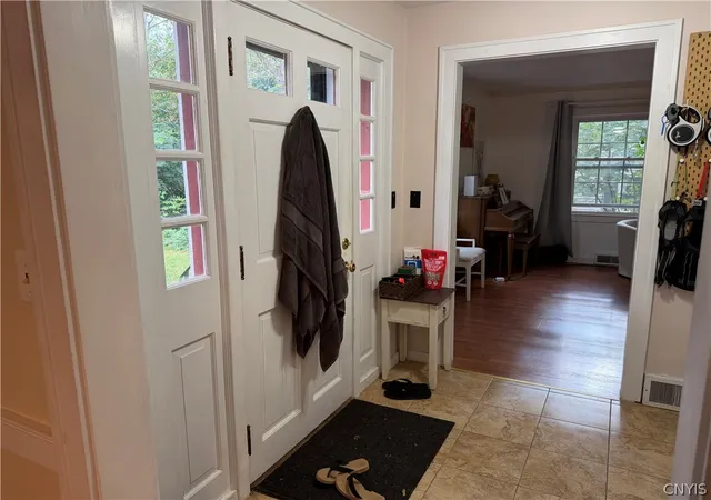 Photo 4 of Sale Pending at 9 Melrose Rd, Owasco, NY 13021 | MLS# S1709333 | Listing updated on 2026-09-09