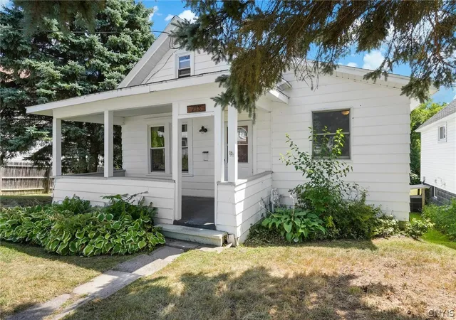 Photo 1 of Single family home for sale at 213 Yale Ave, Geddes, NY 13219 | MLS# S1701988 | Listing updated on 2026-08-30