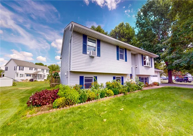 Photo 3 of Single family home for sale at 2 Jacqueline Dr, Erwin, NY 14870 | MLS# R1705225 | Listing updated on 2026-09-13
