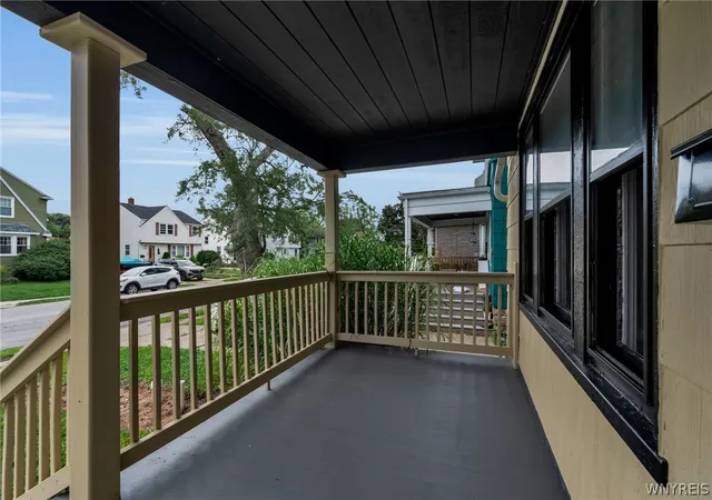 Photo 3 of Single family home for sale at 72 Charleston Ave, Tonawanda, NY 14217 | MLS# B1709899 | Listing updated on 2026-08-25