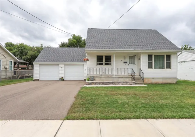 Photo 1 of Single family home for sale at 39 High St, Corning City, NY 14830 | MLS# R1709906 | Listing updated on 2026-09-07