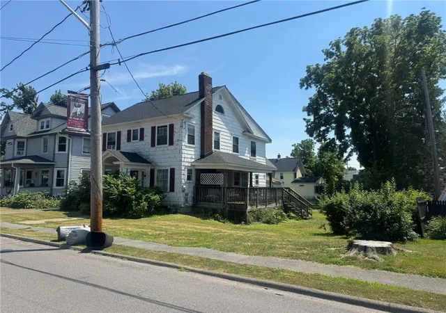 Photo 1 of Single family home for sale at 4 Old State Rd, Dickinson, NY 13901 | MLS# R1698676 | Listing updated on 2026-08-26