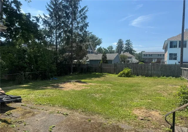 Photo 3 of Single family home for sale at 4 Old State Rd, Dickinson, NY 13901 | MLS# R1698676 | Listing updated on 2026-08-26