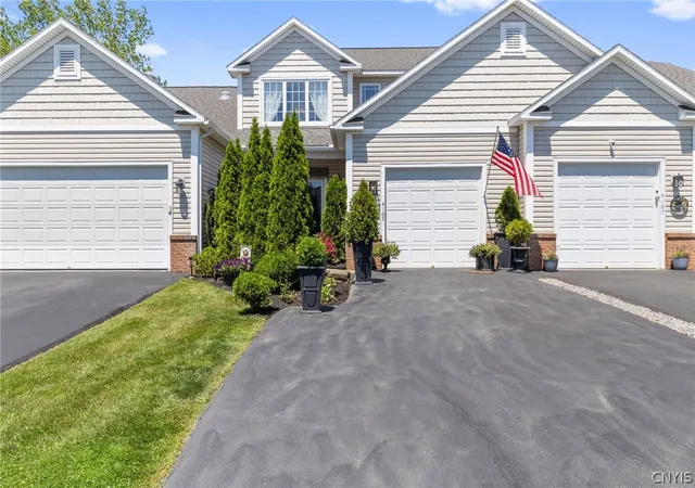 Photo 3 of Condo for sale at 4165 Sandbar Ln, Clay, NY 13090 | MLS# S1709923 | Listing updated on 2026-09-12