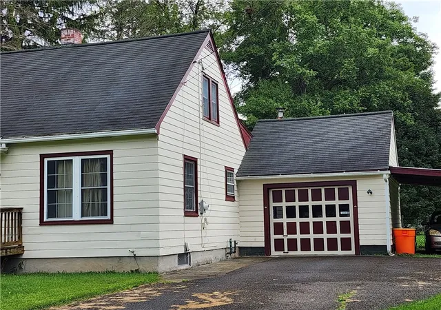 Photo 3 of Single family home for sale at 25 Hopkins St, Unadilla, NY 13849 | MLS# R1710000 | Listing updated on 2026-09-16