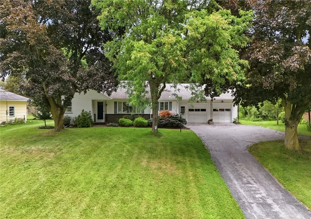 Photo 3 of Single family home for sale at 2744 Ridgeway Ave, Greece, NY 14626 | MLS# R1709738 | Listing updated on 2026-09-08