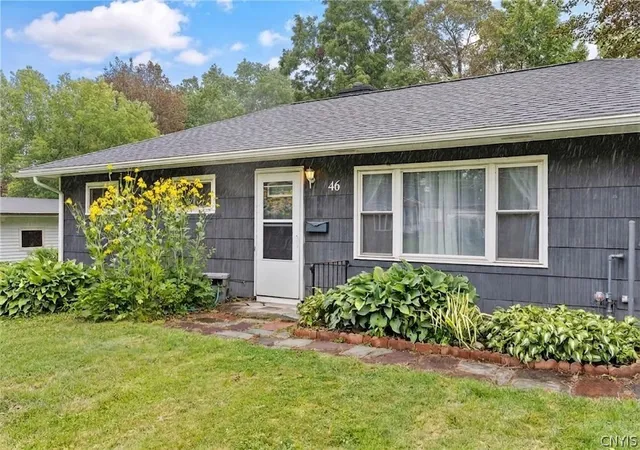 Photo 2 of Sale Pending at 46 Wexford Rd, De Witt, NY 13214 | MLS# S1707449 | Listing updated on 2026-09-11