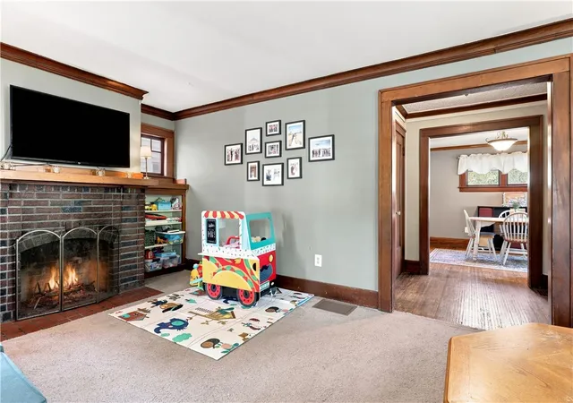 Photo 4 of Sale Pending at 625 Cedarwood, Rochester, NY 14609 | MLS# R1709070 | Listing updated on 2026-09-15