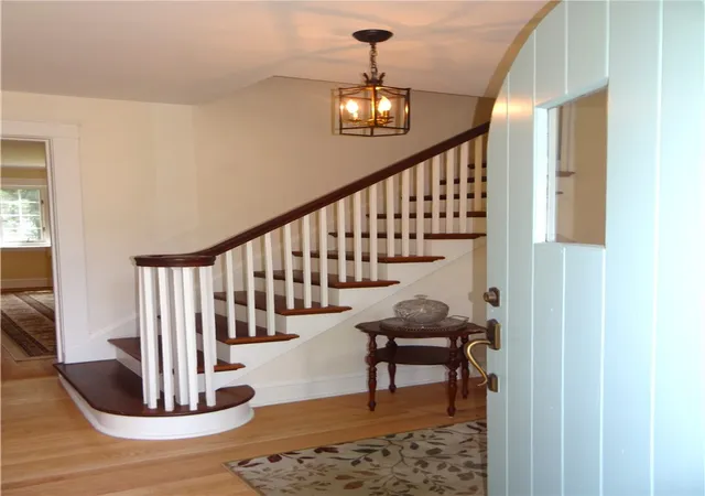 Photo 3 of Single family home for sale at 801 Garden Rd, Elmira City, NY 14905 | MLS# R1707946 | Listing updated on 2026-09-08