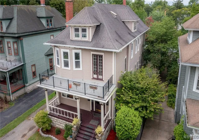 Photo 2 of Sale Pending at 472 Woodward Ave, Buffalo, NY 14214 | MLS# B1709757 | Listing updated on 2026-09-08
