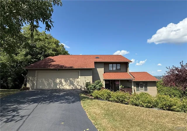 Photo 2 of Sale Pending at 43 Heritage Cir, Geddes, NY 13209 | MLS# S1708692 | Listing updated on 2026-09-12