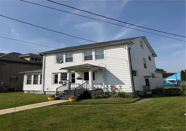 Photo 1 of Single family home for sale at 1209 College Ave, Elmira City, NY 14901 | MLS# R1710081 | Listing updated on 2026-08-26