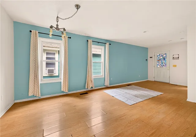 Photo 3 of Sale Pending at 121 Benton St, Rochester, NY 14620 | MLS# R1709787 | Listing updated on 2026-09-04
