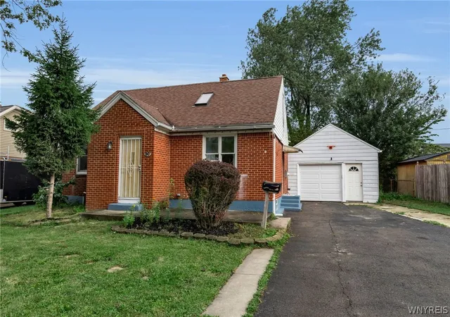 Photo 2 of Single family home for sale at 80 Clearvale Dr, Cheektowaga, NY 14225 | MLS# B1709668 | Listing updated on 2026-08-26