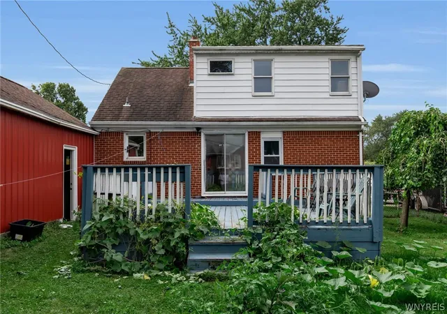Photo 3 of Single family home for sale at 80 Clearvale Dr, Cheektowaga, NY 14225 | MLS# B1709668 | Listing updated on 2026-08-26