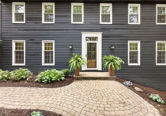 Photo 2 of Sale Pending at 148 Bent Oak, Perinton, NY 14450 | MLS# R1709931 | Listing updated on 2026-09-02